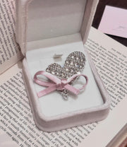 Rosette Kiss Hair Clip