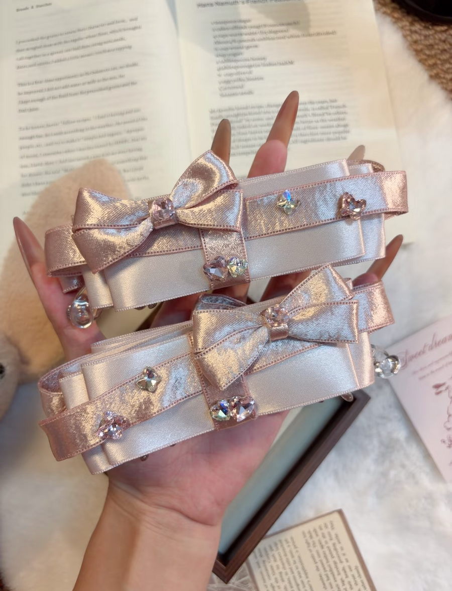 Blush Reverie Bow Claw Clip - 1